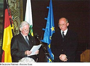Verleihung des Verdienstordens des Freistaates Sachsen durch Ministerpräsident Kurt Biedenkopf an Günter Meyer (Bonn)