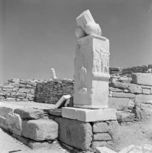 Delos, griechische Insel der Kykladen im Ägäischen Meer, Phallus Stele beim Dionysos-Heiligtum