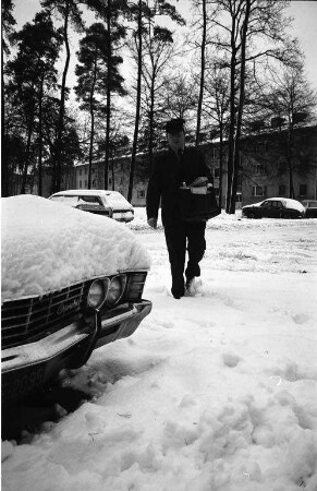Lange Wartezeiten auf Zeitungs- und Postboten durch Eis und Schnee