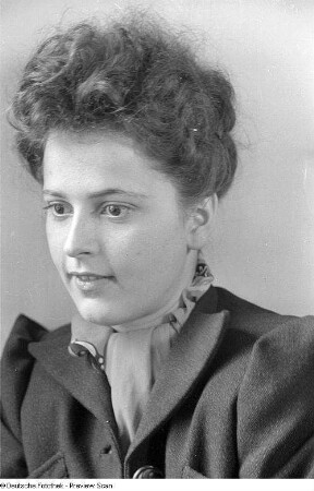 Porträtaufnahmen der Schauspielerin Agathe Poschmann