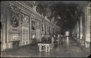 Louvre, Paris: Galerie d’Apollon, Innenraum