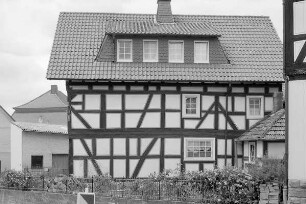 Fachwerkhaus (Fachwerkhaus); Hünfeld, Raiffeisenstraße 19