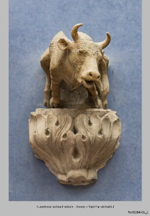 Wasserspeier mit Stier