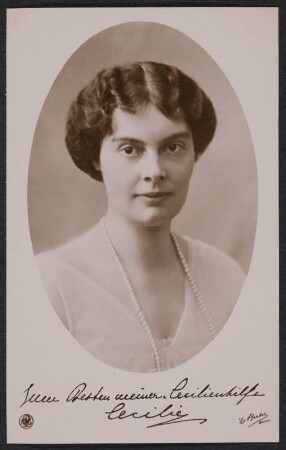 Porträt der Kronprinzessin Cecilie. Postkarte (Wohlfahrtskarte VII)