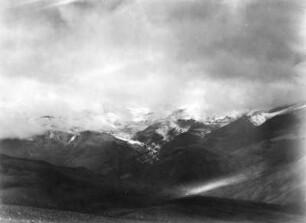 Gebirge bei Rio Reyes : Blick über ein Gebirge