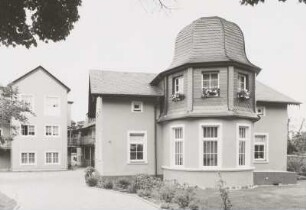 Radebeul, Maxim-Gorki-Straße 21. Villa (1895/1910, um 1925)