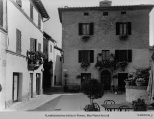 Piazza di Spagna, Mercato Vecchio, Pienza