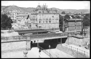 Kötzschenbroda. Blick vom Bahnhof auf Postamt und Friedensburg