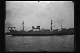Amazonas (1952), Detjen, Hamburg