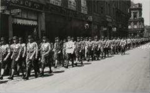 Aufmarsch des Reichsbanners Schwarz-Rot-Gold