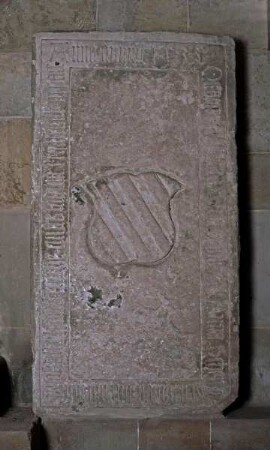 Grabplatte der Stiftspröbstin Anna Schenkin von Tautenburg, gestorben 1533