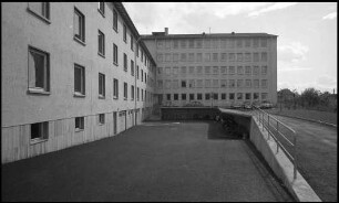Freiburg: Neubau Arbeitsamt, Hofansicht