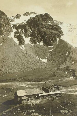 Österreich. Stubaier Alpen. Blick zur Dresdner Hütte (2303 m)