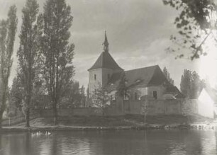 Hohenheida, Dorfkirche : Hohenheida. Dorfkirche. Ansicht von Südosten über den Dorfteich