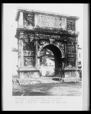 Trajansbogen / Porta Aurea