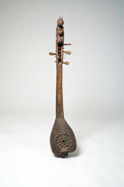 Bowl-necked lute