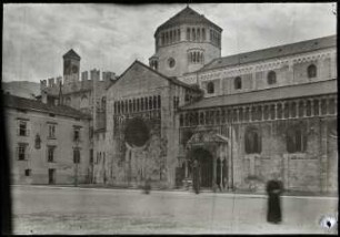 Trient. Piazza Duomo. Kathedrale San Vigilio