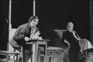 Szenenbilder aus "Weiberkomödie", Schauspiel von Heiner Müller. Volksbühne Berlin, 29.05.1971 (Premiere 25. Juni 1971)