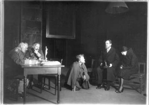 Der lebende Leichnam. Schauspiel nach Leo Tolstoi. Staatsschauspiel Dresden, vermutlich Spielzeit 1922/1923 : Szenenbild