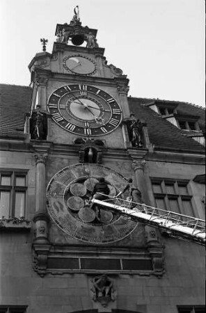 Heilbronn: Astronomische Uhr am Rathaus