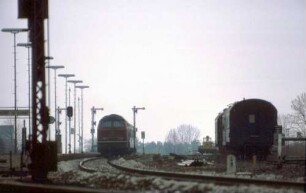 Bahnhof Hochdorf Lok 215 065 E S-FDS Ausfahrsignale Bauzug