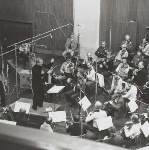 Carlos Kleiber mit Orchester und Solisten (Margaret Price als Isolde, Brigitte Fassbaender als Brangäne)