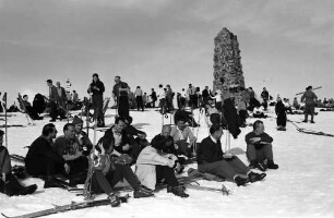 Feldberg: Sonnende auf dem Feldberggipfel