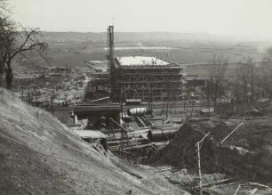 Pumpspeicherwerk Niederwartha : Pumpspeicherwerk Niederwartha im Bau. Schalthaus im Rohbau