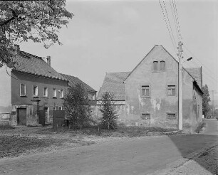 Heidenau-Gommern, Dreiseithof, bez. 1855 und 1896