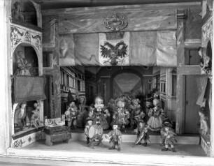 Puppenhaus 16: Hoftheater, Aufführung einer italienischen Komödie