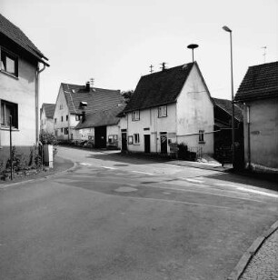 Waldems, Usinger Straße 4, Usinger Straße 6