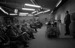 Neues Kulturzentrum Prinz-Max-Palais Karlstraße 10. Eröffnung der Städtischen Galerie und der Stadtgeschichtlichen Sammlungen am 8. Mai 1981