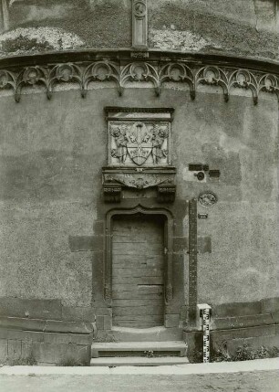 Hafenkran am Rheinufer bei Andernach, Portal