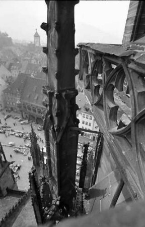 Freiburg: Fiale und Sternengalerie