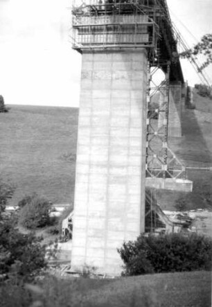 Dornstetten Stockerbachviadukt Baustelle Pfeilerbau