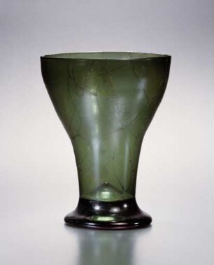 Farbiger Becher