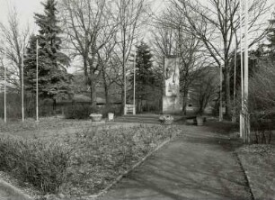Denkmal und Ehrenhain für die Opfer des Faschismus