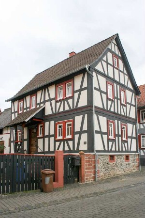 Fachwerkwohnhaus; Altenstadt, Hauptstraße 11
