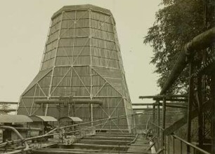 Oelsnitz/Erzgebirge. Gewerkschaft Deutschland. Der Kühlturm