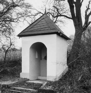 Waldkapelle; Mengerskirchen, Dillhäuser Weg (zur Maienburg)