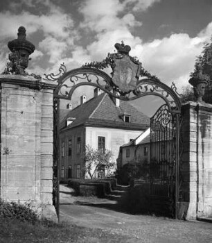 Klagenfurt. Fürstbischöfliches Palais (Bischöfliche Residenz). Tor (1769/1776)