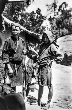 Personen der Miao (Sammlung Hans Stübel - Forschungsreisen durch Hainan 1931/32)