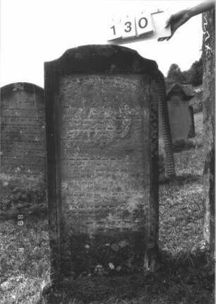 Grabstein 130