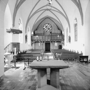 Kath. Pfarrkirche St. Martin; Walluf, St.-Elisabethenstraße 1, Schulstraße