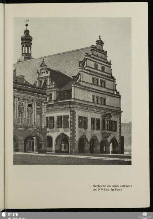 3. Nordgiebel des Alten Rathauses und NW-Ecke der Börse