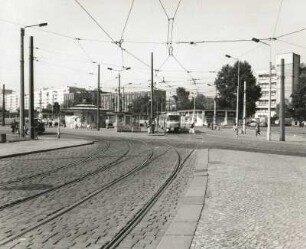Dresden-Altstadt. Postplatz. Blick von der Sophienstraße nach Südwesten