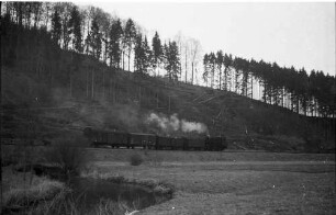 Seckachtal bei Trochtelfingen mit Lok 141 mit Personenwagen von 1901