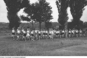 Dresden, Neustadt, Bärnsdorfer Straße, 1. Sportfest, Bühlau, 1. Schwimmfest des Kommunalen Sportes, 5.August 1945