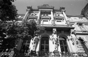 Neues Kulturzentrum Prinz-Max-Palais Karlstraße 10. Eröffnung am 8. und 9. Mai 1981