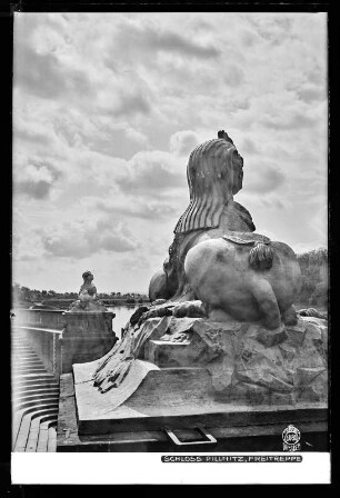 Dresden, Schloss Pillnitz, Freitreppe zur Elbe